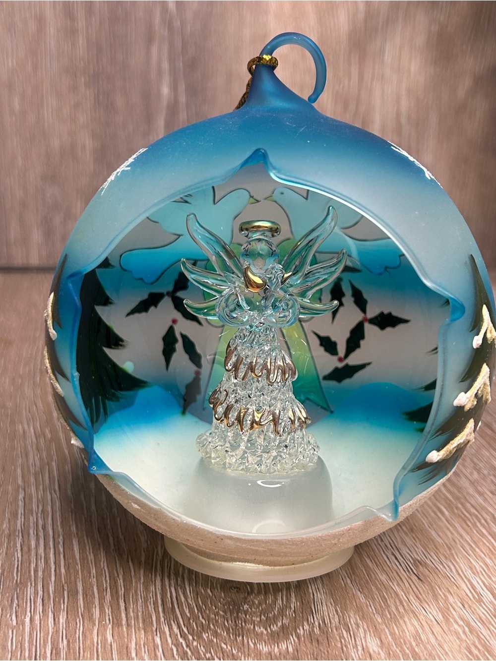 Sorelle Hand Painted Glass Angel Globe Ornament Color Changing LED Light Up 5"